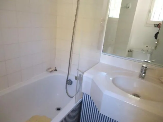 2 Dans Avec Piscine Villa